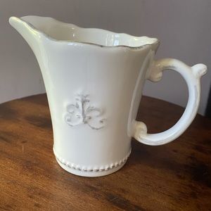 Grace creamer or milk jug like new condition.